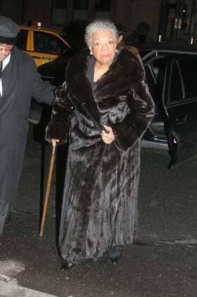 Dec. 28, 2004 - New York, New York, U.S. - K40966JBB.CELEBRITIES CELEBRATE GAIL KING S 50TH BIRTHDAY AT DANIELS, NEW YORK New York 12-28-2004. MAYA ANGELOU New York U.S.  - ZUMAba9