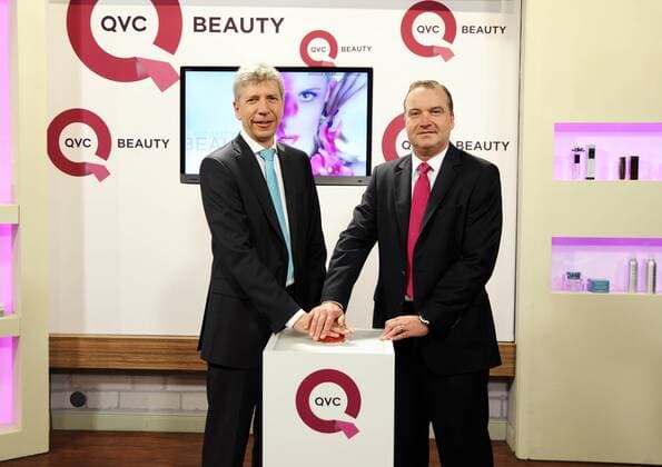 Deutschland, Düsseldorf, 16.03.2012 Dr. Ulrich FLATTEN (li) Vorstandsvorsitzender und Mathias BORK (re), Vorstand Vertrieb und Marketing von QVC-Deutschland, beim Start des dritten Teleshoppingsender QVC BEAUTY Germany, Düsseldorf, 16.03.2012 Dr. Ulrich FLATTEN (left) CEO and Mathias BORK (right), Director of Sales and Marketing of QVC Germany, at the start of the third shopping channel QVC BEAUTY ULRICH FLATTEN ULRICH FLATTEN