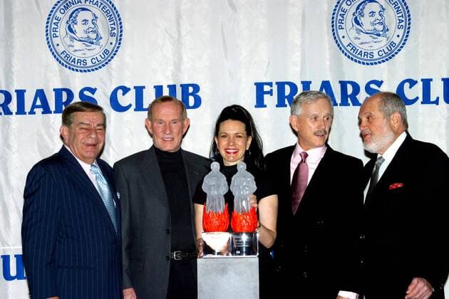Oct. 3, 2003 - New York, New York, U.S. - K33247RM.FRIAR S CLUB TO ROAST THE SMOTHERS BROTHERS NEW YORK HILTON , NEW YORK New York..10 03 2003.. 2003.THE SMOTHERS BROTHERS WITH SUSIE ESSMAN AND ALAN KING New York U.S.  - ZUMAmk1