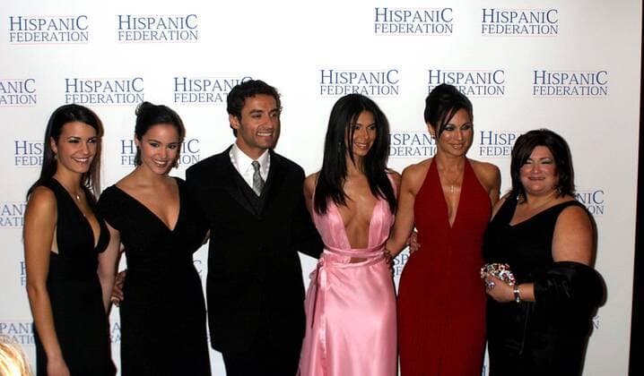 Mar. 11, 2004 - New York, New York, U.S. - K36111RM.10TH ANNUAL HISPANIC GALA..WALDORF ASTORIA, NEW YORK New York. .03 11 2004. 2004.NATALIA CIGIULTI, MELISSA GALLO, .KAMAR DE LOS REYES, ROSELYN SANCHEZ,.CARMEN DOMINICCI, AND.LORRAINE CORTEZ VASQUEZ. New York U.S.  - ZUMAmk1
