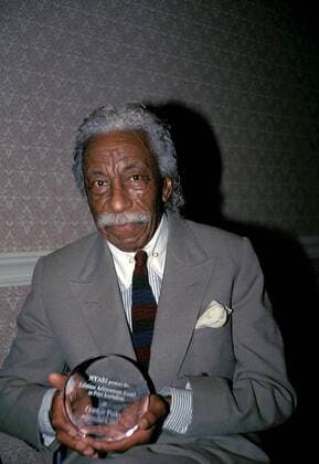 New York, New York, U.S. - GORDON PARKS.11TH ANNUAL NEW YORK ASSOCIATION OF BLACK JOURNALISTS AWARDS DINNER IN NEW YORK New York .K10763ML.12-05-1997. New York U.S.  - ZUMAle1