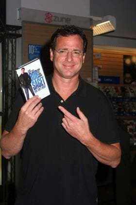 Aug. 28, 2007 - New York, New York, U.S. - K54275PSC.BOB SAGET SIGNS COPIES OF HIS NEW CD BOB SAGET: THAT AINT RIGHT .AT FYE, NEW YORK New York 08-27-2007. - 2007 New York U.S.  - ZUMAsb3