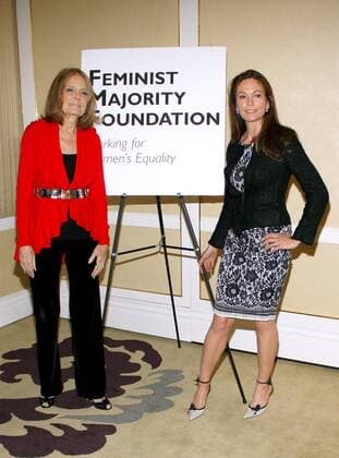 Berühmte Feministinnen, Gloria Steinem Diane Lane und Gloria Steinem beim Feminist Majority Foundation 25. and Ms. Magazine 40. Anniversary Event am 1.5.2012 in Beverly Hills Ms. Magazine 40. Anniversary Event in Beverly Hills, 2012 