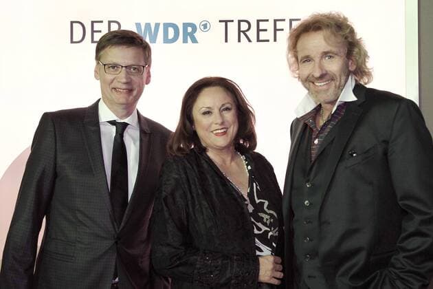 von links Günther JAUCH, Günther, Fernsehmoderator, Monika PIEL, WDR-Intendantin, Thomas GOTTSCHALK, Fernsehmoderator, in Köln am 26.04.2012