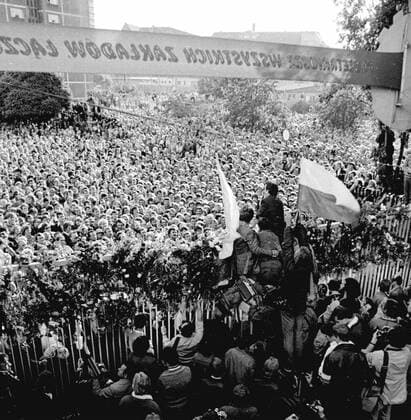 Lech Walesa hält eine Rede während des Streiks auf der Lenin-Werft in Danzig 31.08.1980 