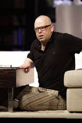 Schauspieler Robert Gallinowski als Peter Brochalke am 22.05.2012 im Theaterstück VON HINTEN DURCH DIE BRUST INS AUGE im Berliner Renaissance Theater, Premiere 26.05.2012 Von hinten durch die Brust ins Auge - Berlin