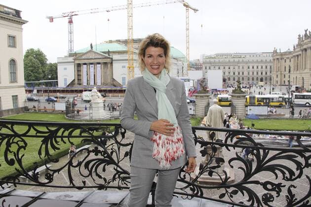Anne-Sophie Mutter Photocall mit Anne-Sophie Mutter anlässlich eines Benefizkonzerts zugunsten der Sanierung der Staatsoper Unter den Linden, Berlin Foto:xA.xBuggex xFuturexImage