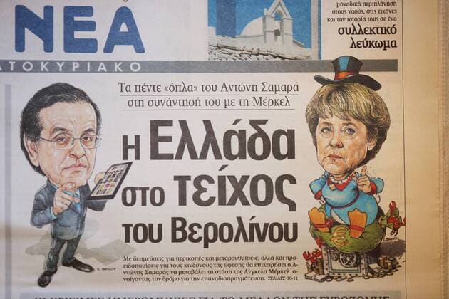 Titelblatt der griechischen Zeitung TA NEA am 18-19.August 2012, Griechenland innerhalb der Berliner Mauer, Darstellung der Bundeskanzlerin Frau Angela Merkel als Dagobert Duck, eine Ente mit riesigem Barvermoegen mit dem griechischen Premier Antonis Samaras