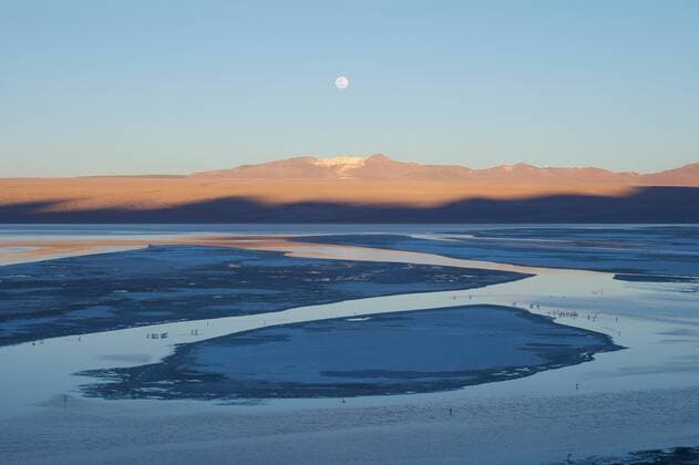 Mondaufgang ueber der Laguna Colorada, Bolivien, Anden moonrise over Colorada Lake, Bolivia, Andes BLWS292022