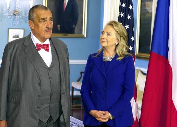 Czech Foreign Minister Karel Schwarzenberg (left) pictured with his American colleague Hillary Clinton after their proceedings on September 21, 2012 in Washington D.C., USA. (CTKxPhoto ZdenekxFucik) CTKPhotoP201209210681101  fcz