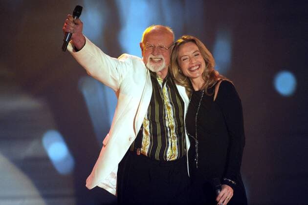 Weihnachtswundershow im Europark. Sänger Roger Whittaker und seine Tochter Jessica ( GBR ) anläßlich der Weihnachtswundershow am 06.11.2012 im Europapark Rust.