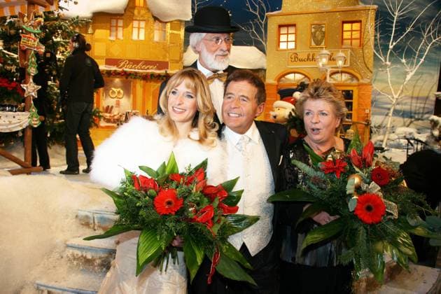 Sängerin Stefanie Hertel,Sänger Eberhard Hertel,Elisabeth Hertel (v.li.,GER) - ARD Fernsehshow Das Adventsfest der Volksmusik aus dem Congress Centrum in Suhl - Fotografiert am 29.11.2008