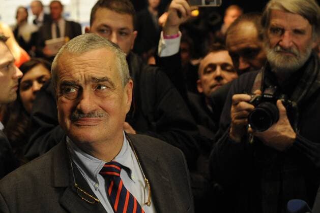 Presidential candidate Karel Schwarzenberg is seen with his well-wishers in Prague, Czech republic, January 12, 2013. Schwarzenberg and Milos Zeman advanced to the second round of the elections which will be held on 25th and 26th of January. (CTKxPhoto MichalxKrumphanzl) CTKPhotoP201301120494601  kru 17