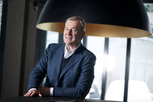 Portrait von Dieter Müller, Vorstandsvorsitzender der Motel One Group, im Motel One München-Deutsches Museum in der Rablstraße 2, am 14.02.2012 Chef der Hotelkette Motel One
