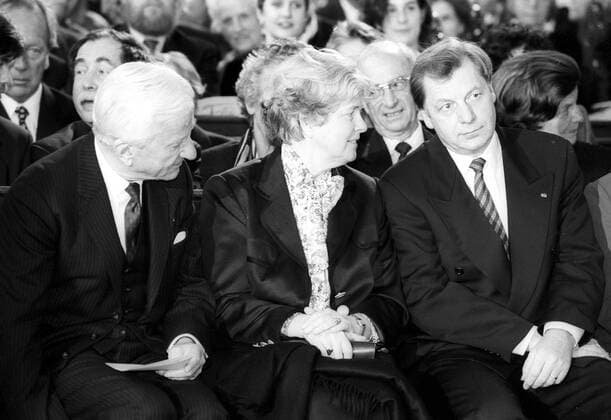 Übergabe des evangelischen Bischofsamtes Berlin Brandenburg in der Marienkirche in Berlin: Bundespräsident Richard von Weizsäcker (li., Deutschland CDU), dessen Ehefrau Marianne und Eberhard Diepgen (Deutschland CDU Regierender Bürgermeister Berlin)