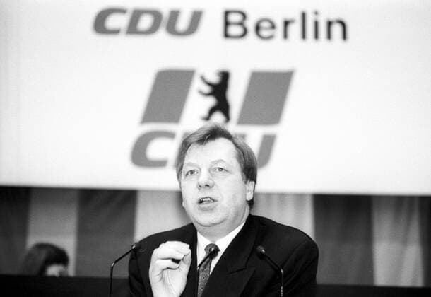 Eberhard Diepgen, 80. Geburtstag am 12. November Eberhard Diepgen (Deutschland CDU Regierender Bürgermeister) während der Landesvertreterversammlung der CDU in Berlin
