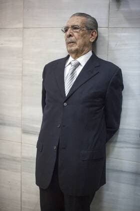 (130501) -- GUATEMALA CITY, 2013 (Xinhua) -- Former Guatemalan President Jose Efrain Rios Montt attends a trial against him at the Supreme Court in Guatemala City, Guatemala, April 30, 2013. President of Higher Risk s First A Court Yassmin Barrios held an audience complying with Constitutional Court s resolution to continue trial after it has been suspenden by legal resources, according to local press.(Xinhua Luis Echeverria) (zhf) GUATEMALA-GUATEMALA CITY-TRIAL 