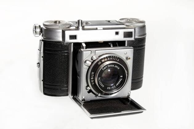  Super Dolina II, 35 mm Kleinbildkamera, DDR iblnit03043431.jpg