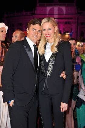 Karolina Kurkova mit ihrem Ehemann Archi Drury beim 2013 Life Ball am 25.05.2013 in Wien 2013 Life Ball, Wien 