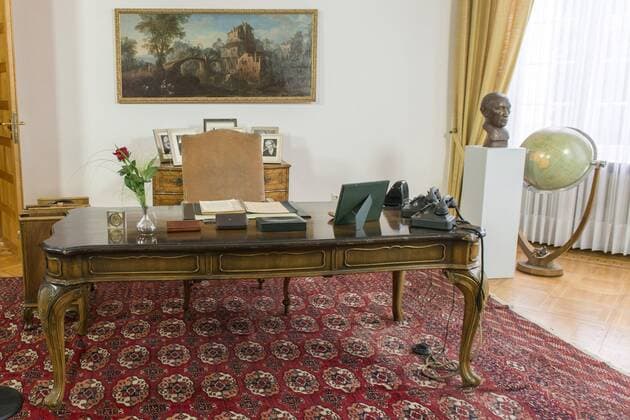 Adenauer Zimmer im Palais Schaumburg am Tag der offenen Tür in der Villa Hammerschmidt und dem Palais Schaumburg. Bonn, 29.06.2013 Foto:xJ.xZumbuschx xFuturexImage