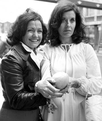 Maired Corrigan and Betty Williams founders of the Irish Women Peace Movement 16th December 1984 UnitedArchives00308416 