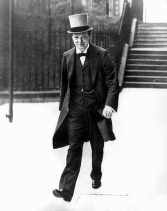 Winston Churchill (First Lord of the Admiralty) 1913 UnitedArchives00419966 