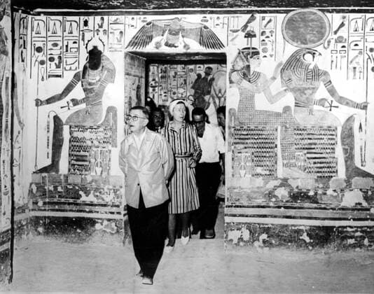 Famous French authors Jean-Paul Sartre and Simone de Beauvoir view some of the antiquities of Luxor during their visit to the United Arab Republic last week. 6th March 1967 UnitedArchives00585949 