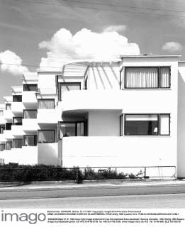 Architektur von Arne Jacobsen ARNE JACOBSEN HOUSING COMPLEX KLAMPENBORG (1934) UnitedArchives00849944 
