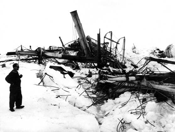 Frank Wild examining the wreckage of Endurance on the Shackleton Expedition 1914-16 UnitedArchives00868937 