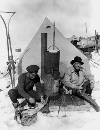 Sir Ernest Shackleton and Frank Hurley at camp UnitedArchives00868944 