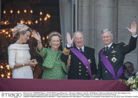 Brussels, Belgium, July 21, 2013 Belgian National Celebration Day New Belgian King Philippe and Queen Mathilde greet the population with former King Albert and Queen Paola from the balcony of the Royal Palace - 