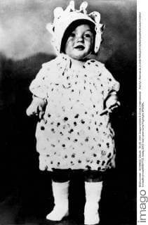 IMAGO ICONS: Marilyn Monroe Marilyn Monroe as a child  UnitedArchives00957731