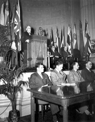 Harry Truman at the UN Conference, San Francisco 1945  UnitedArchives01005074