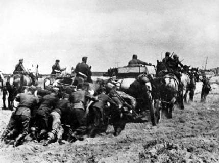 IMAGO History, Zweiter Weltkrieg: 1939 - 1945 German troops in retreat from Stalingrad July 1943  UnitedArchives01013026