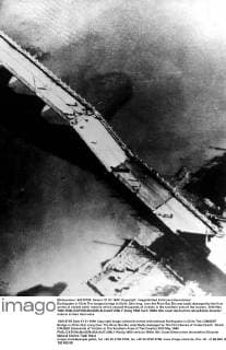 Earthquake in Chile The longest bridge in Chile, 2km long, over the River Bio Bio was badly damaged by the first series of violent earth tremors which caused thousands of victims in the southern area of the country. 30th May 1960  UnitedArchives01018009
