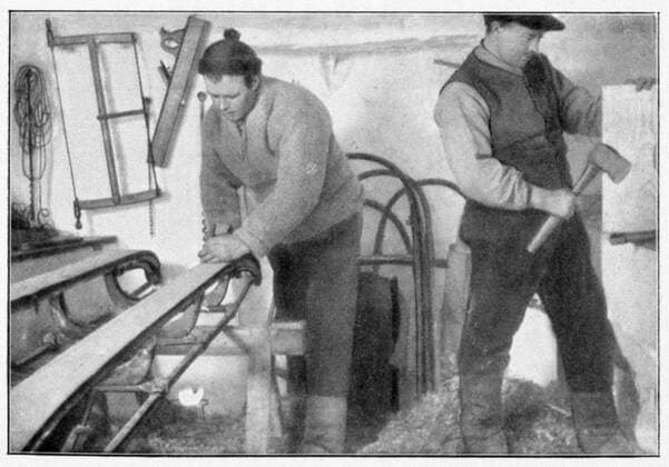 The carpenters shop, Amundsen s South Pole expedition, Antarctica, 1911-1912. Norwegian polar explorer Roald Amundsen (1872-1928) led the first expedition to reach the South Pole, arriving at the Pole on 14th December 1911, beating Captain Scott s British expedition by 35 days. From The South Pole: An Account of the Norwegian Antarctic Expeditian in the Fram , 1910-12 Vol 1 by Roald Amundsen. Credit: Stapleton Historical Collection HIP TopFoto, Norwegen, Jahrhundertwende, 20. Jahrhundert, 1910er, 10er Jahre, historisch  UnitedArchives01161173