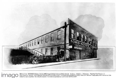 Archive - Industry - Motorcars - The first Ford Factory in Mack Avenue, Detroit, USA  UnitedArchives00580390
