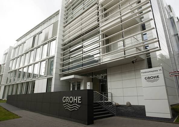 Architektur von Richard Meier Die Grohe Zentrale in Düsseldorf am 26.09.13