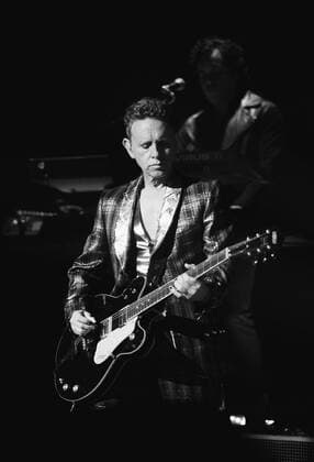 Gitarrist Martin Gore (GBR Depeche Mode) während eines Konzerts in der Berliner O2-World snapshot-photography GritxRümmler