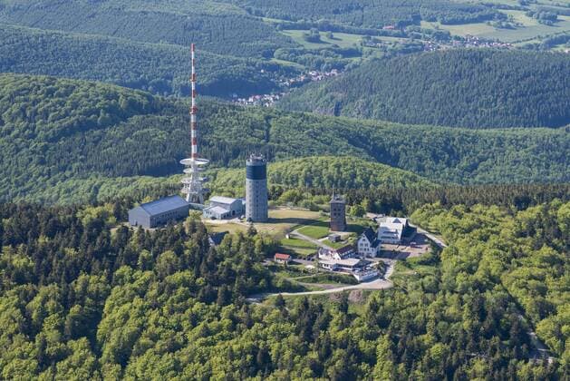 Luftaufnahme, Großer Inselsberg, Thüringer Wald, Thüringen, Deutschland, Europa iblhwo03788949.jpg