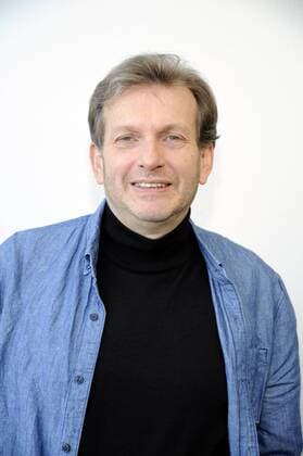 Der Arzt und Sozialpädagoge Gerhard Trabert hat in Mainz eine Poliklinik für Patienten eröffnet, die aus unserem Versicherungssystem gefallen sind und sich eine medizinische Versorgung nicht leisten können aufgenommen am 23.02.2014 in Köln.