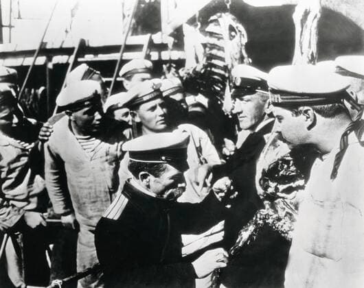 Bronenosez Potjomkin, Bronenosets Potyomkin, UdSSR 1925, aka: Panzerkreuzer Potemkin, Battleship Potemkin, Regie: Sergej Eisenstein, Darsteller: Alexander Antonow, Grigory Alexandrow, Wladimir Baraky UnitedArchives00409982