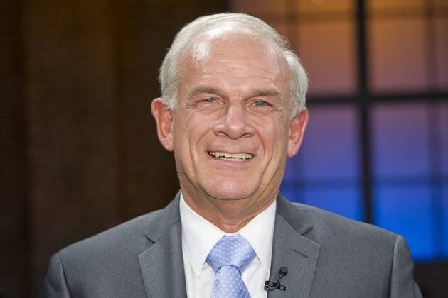 Peter HAHNE, Fernsehmoderator, Portraet, Porträt, Portrait, angeschnittenes Einzelbild, Einzelmotiv, zu Gast in der Sendung Koelner Treff im WDR Fernsehen, 09.05.2014. Â