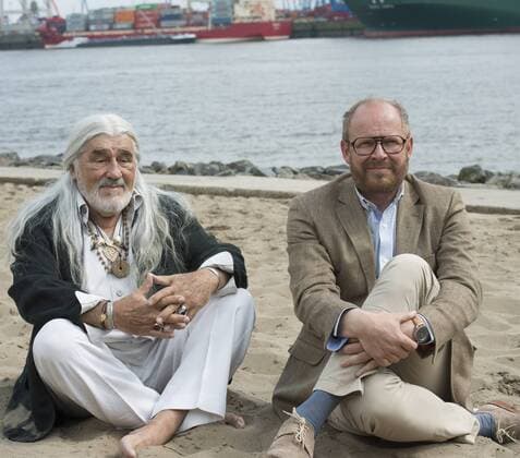 Mario Adorf und Axel Milberg NDR und ARD Degeto drehen in Hamburg zurzeit die TV- Komödie Der Liebling des Himmels (Arbeitstitel) Hamburg 19. 05. 2014