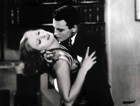 Greta Garbo, Lew Ayres Als der junge Pierre (Lew Ayres), Sohn eines Geschäftsfreundes ihres Mannes, aufs College muß, bittet er Irene Guarry (Greta Garbo) um einen Abschiedskuss. Da kommt ihr eifersüchtiger Mann dazu... 1988 UnitedArchives01351191