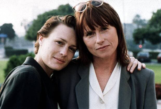 Hedda (Robin Wright Penn), Brett (Amy Madigan) 1996 UnitedArchives01352631