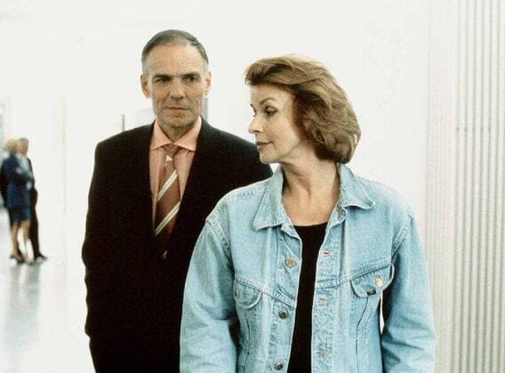 Hans-Peter Hallwachs, 80. Geburtstag am 10. Juli Eugen lsenbeck (Hans-Peter Hallwachs) Marie (Senta Berger) 1974 UnitedArchives01356427