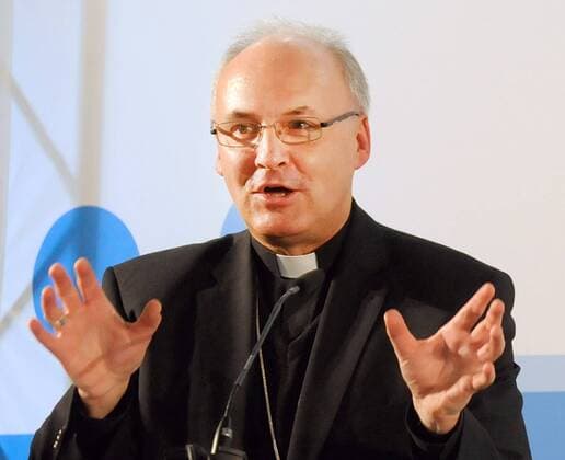 Der Regensburger Bischof Rudolf Voderholzer am Mittwoch (28.05.14) bei der Eröffnungspressekonferenz zum 99. Deutschen Katholikentag in Regensburg. Zum Katholikentag werden bis Sonntag über 30.000 Dauerteilnehmer und mehrere Zehntausend Tagesgäste erwartet. (Siehe epd-Meldung vom 28.05.14) Katholikentag startet in Regensburg epd EDITORIAL USE ONLY