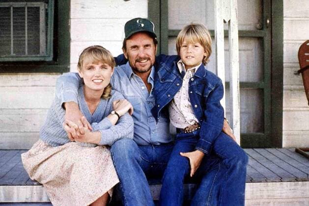 OSCARS. Bester Hauptdarsteller. Preisträger 1981-1990 Tess Harper, Robert Duvall, Allan Hubbard Mac (Robert Duvall,m) und Rosa (Tess Harper) verlieben sich, ganz im Sinne von Rosas Sohn Sonny (Allan Hubbard), der gern einen neuen Vater haette. 1983 UnitedArchives01366805