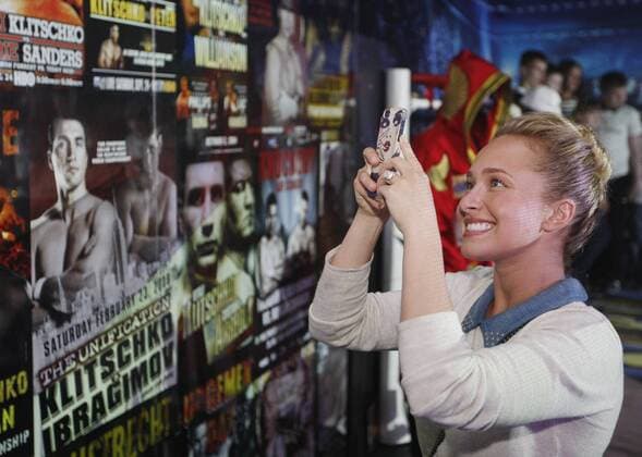 ITAR-TASS: KIEV, UKRAINE. JUNE 1, 2014. Wladimir Klitschko s girlfriend, US actress Hayden Panettiere at the opening of an exhibition-museum of the Klitschko brothers personal items and trophies.  Aufmacher RE145CBA